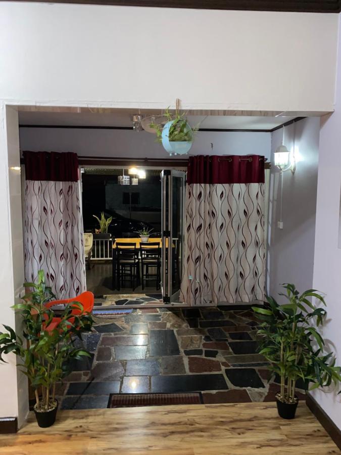 Mer Riviere Self Catering Apartment Vịnh Beau Vallon Ngoại thất bức ảnh