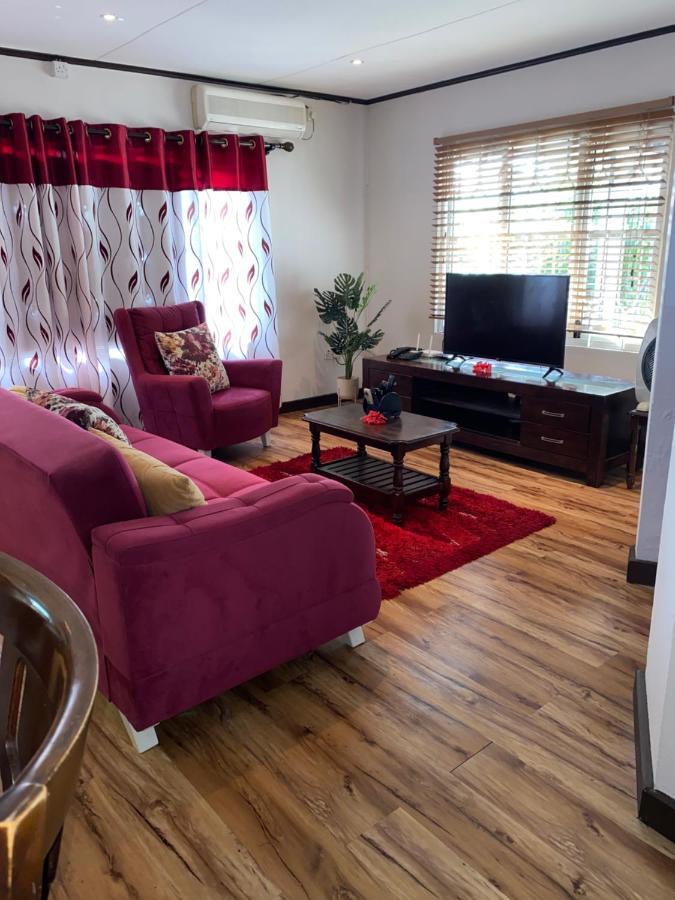 Mer Riviere Self Catering Apartment Vịnh Beau Vallon Ngoại thất bức ảnh