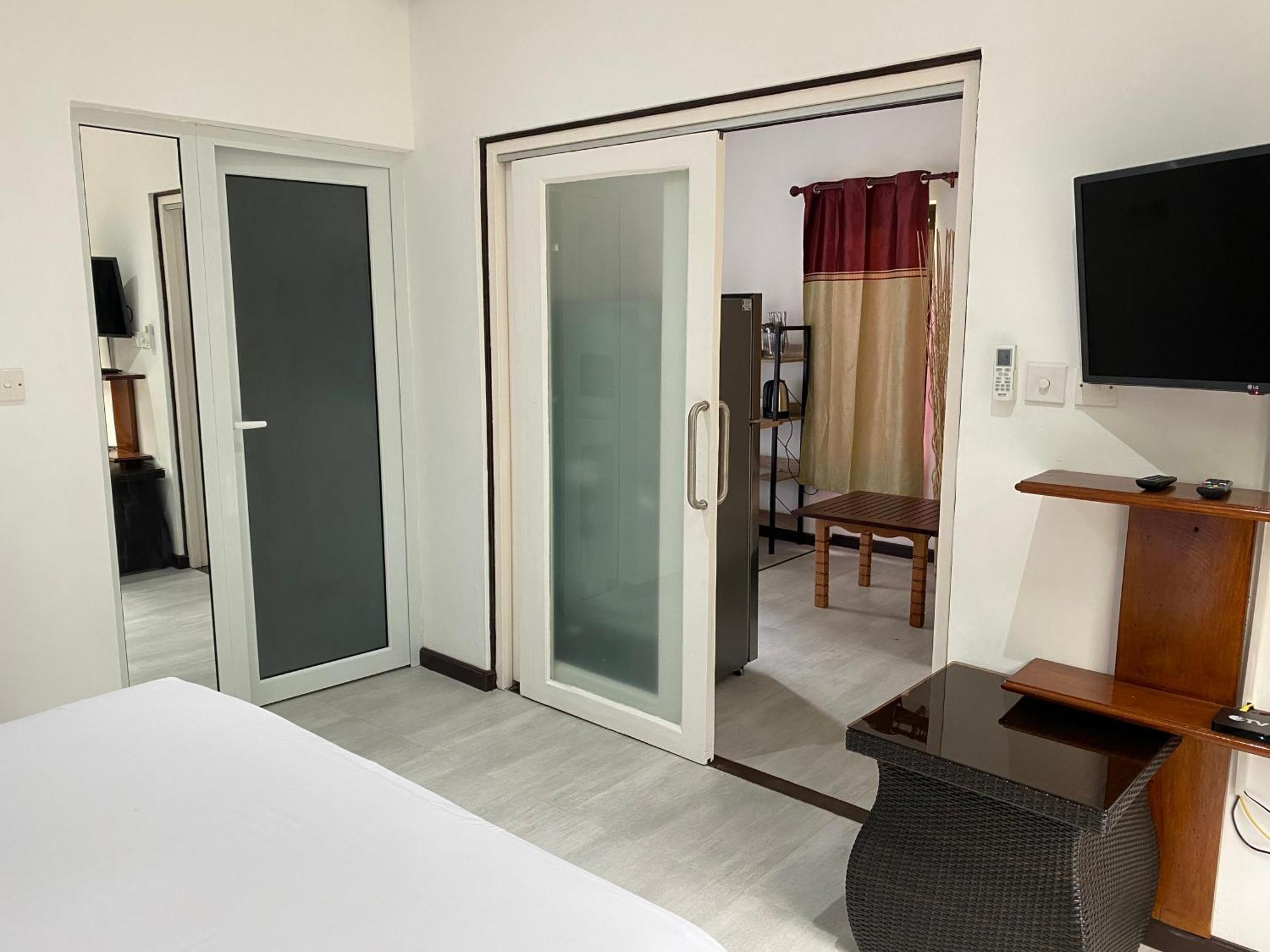 Mer Riviere Self Catering Apartment Vịnh Beau Vallon Ngoại thất bức ảnh