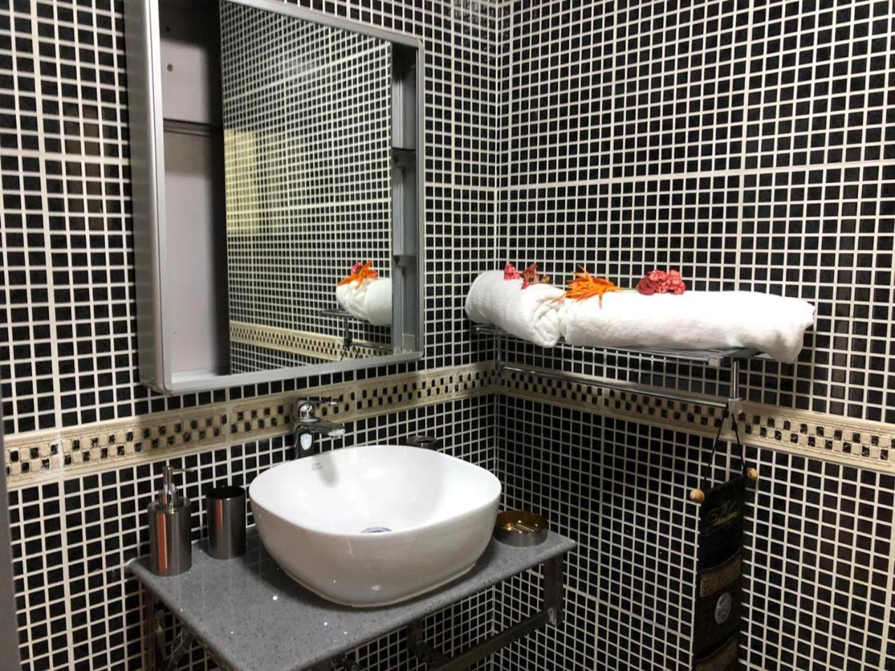 Mer Riviere Self Catering Apartment Vịnh Beau Vallon Ngoại thất bức ảnh